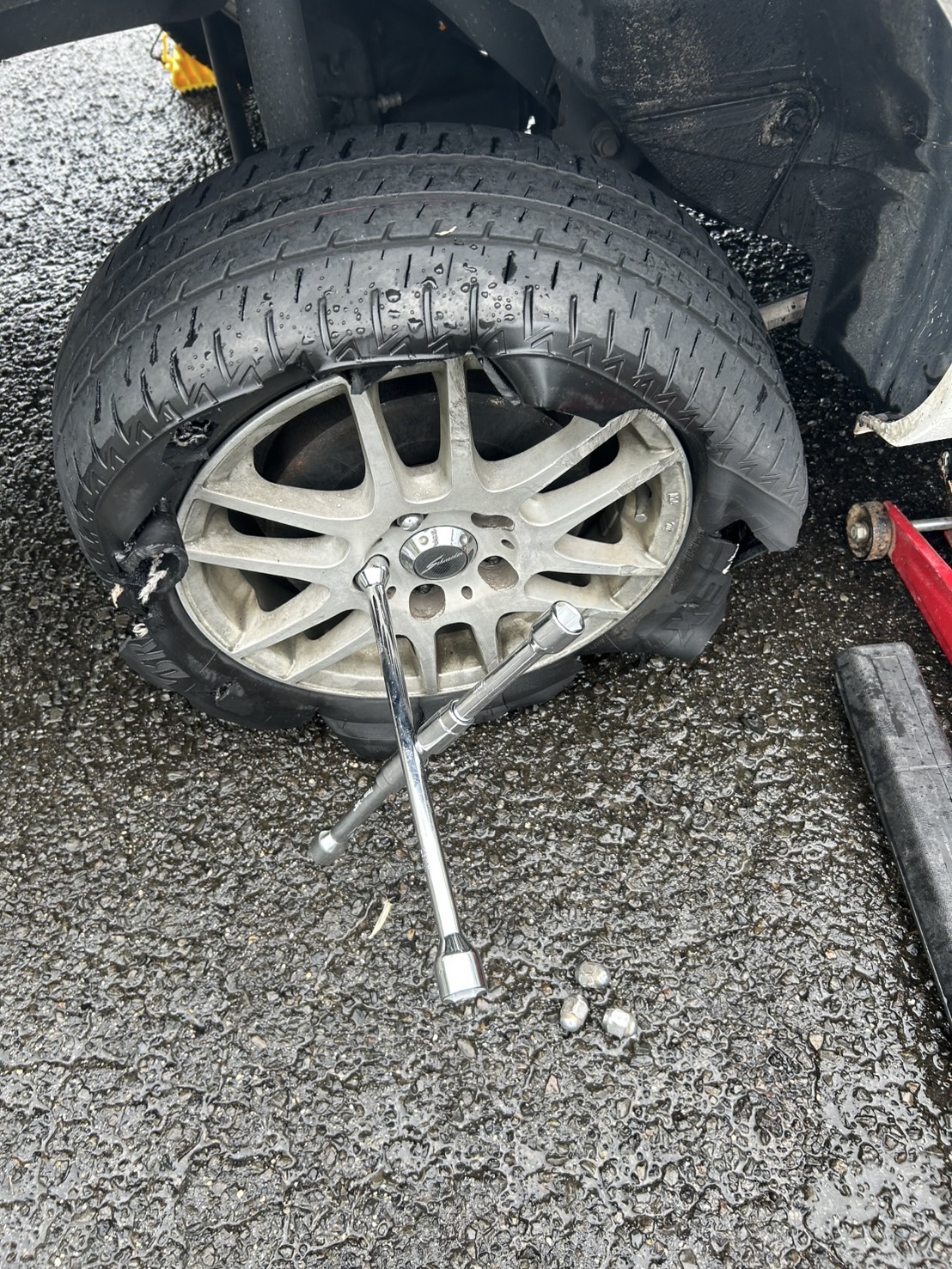 車のトラブルもお任せ！迅速な対応で安心を